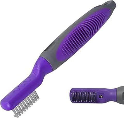 A purple and grey comb.